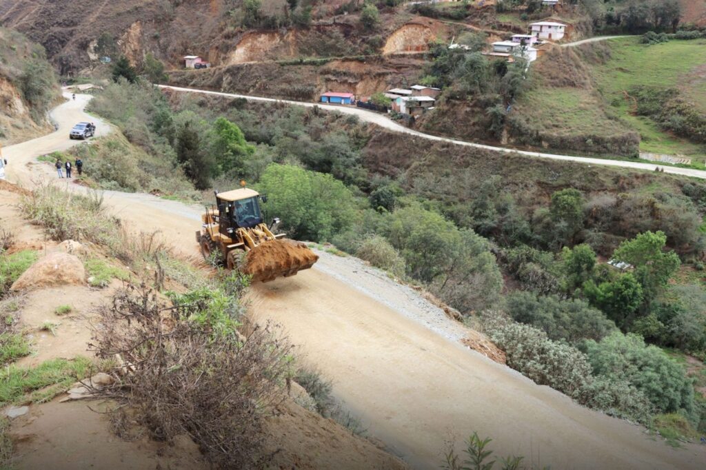 Carretera-Rancho-Panao-1536x1023