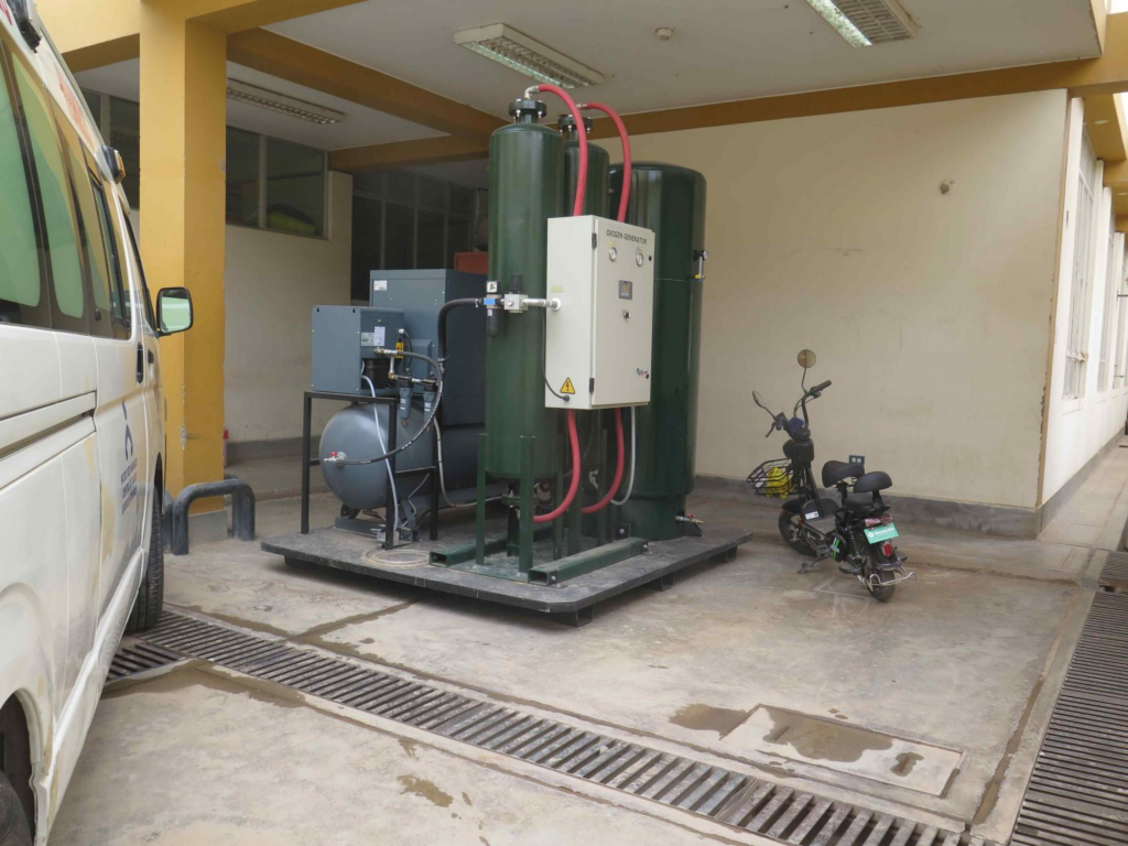 MINI-PLANTA-GENERADOR-DE-OXIGENO-EN-EL-APARICIO-POMARES-6-scaled-1-1536x1152