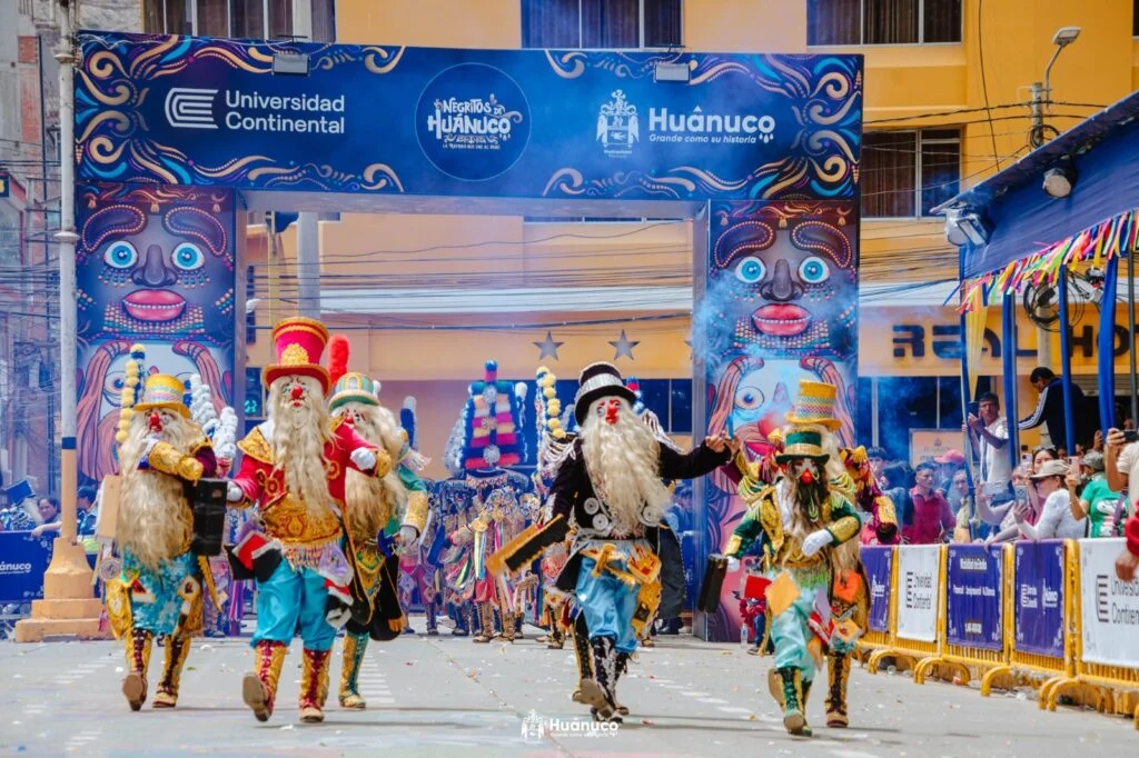 danza-de-los-negritos-de-huanuco-en-la-plaza-9-1024x682.jpeg