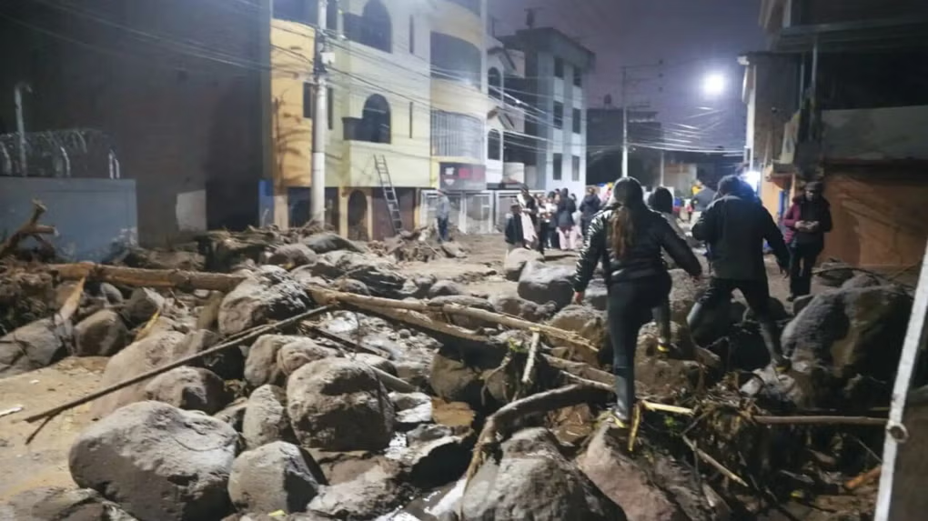 581f22-dde5-46ca-b7ac-61faad1f4617-1843231mp4_1843232