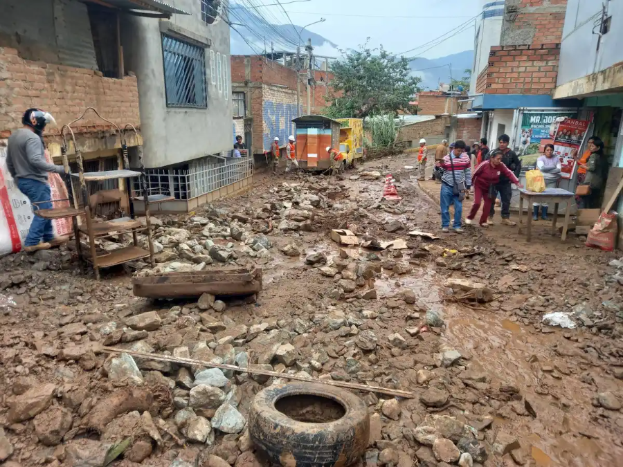 af957431-intensas-lluvias-en-huanuco-afectan-a-cientos-de-familias-y-destruyen-viviendas_1