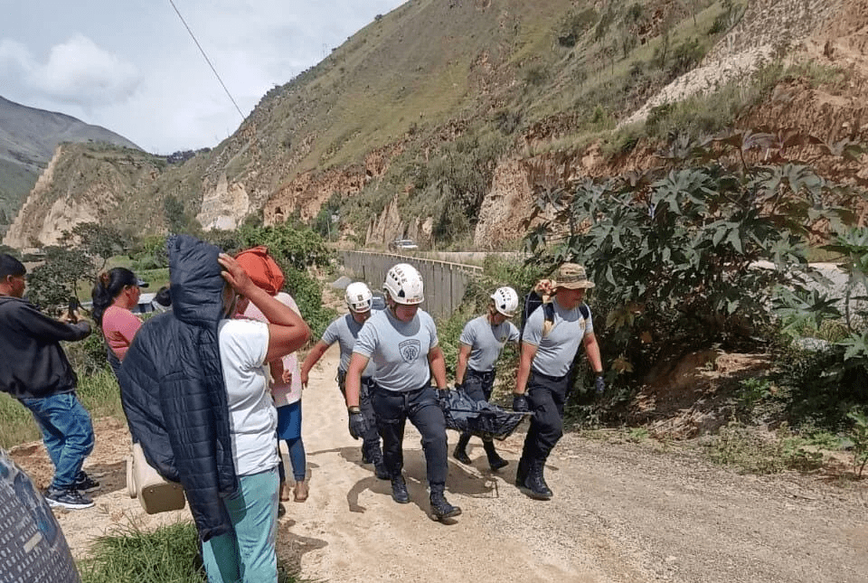 caen-al-rio-higueras-y-mueren-3-e1773046583966