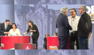 Debate 2026: Las sombras de los asesores y las contradicciones de última hora