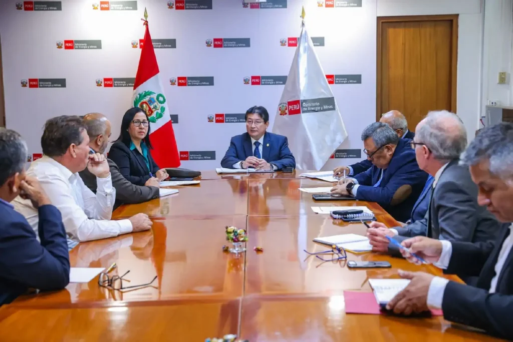 Gobierno asegura que aumentará almacenamiento de combustibles en Ucayali en el corto plazo