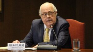 Gobierno oficializó ratificación de Julio Velarde como presidente del Banco Central de Reserva del Perú