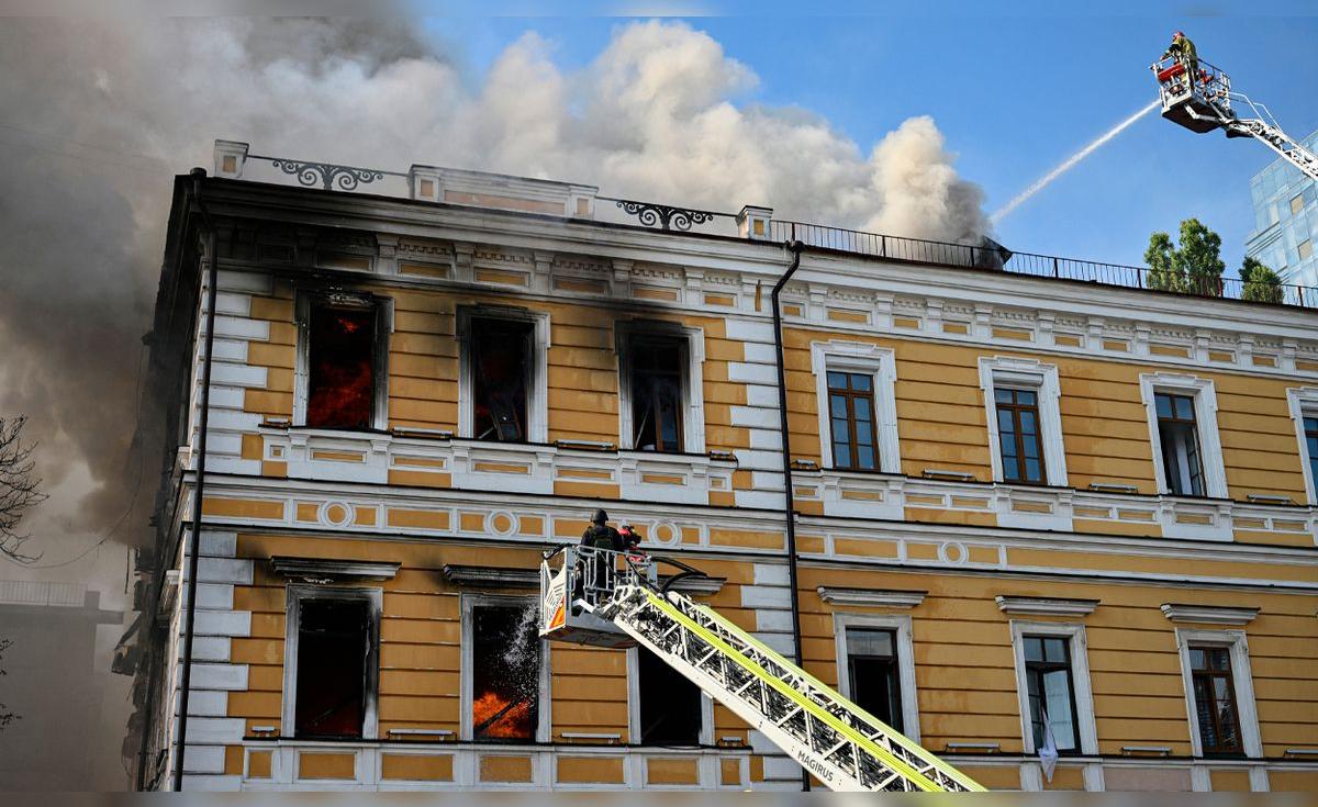 Ataque masivo de Rusia contra Kiev deja muertos y daños en la infraestructura energética de Ucrania antes de la llegada del invierno