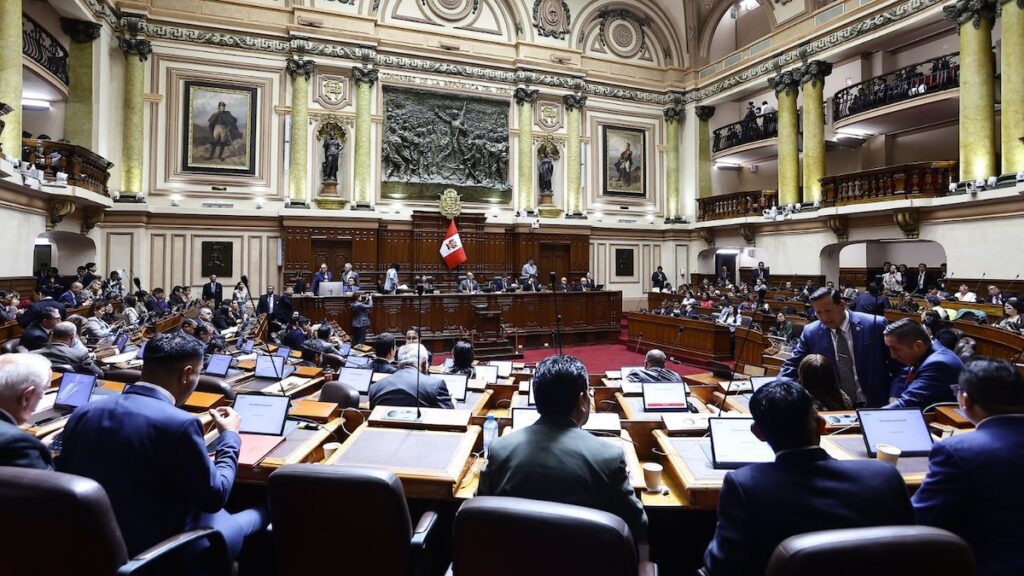 Comisión de Constitución del Senado retoma este martes el debate sobre las facultades legislativas